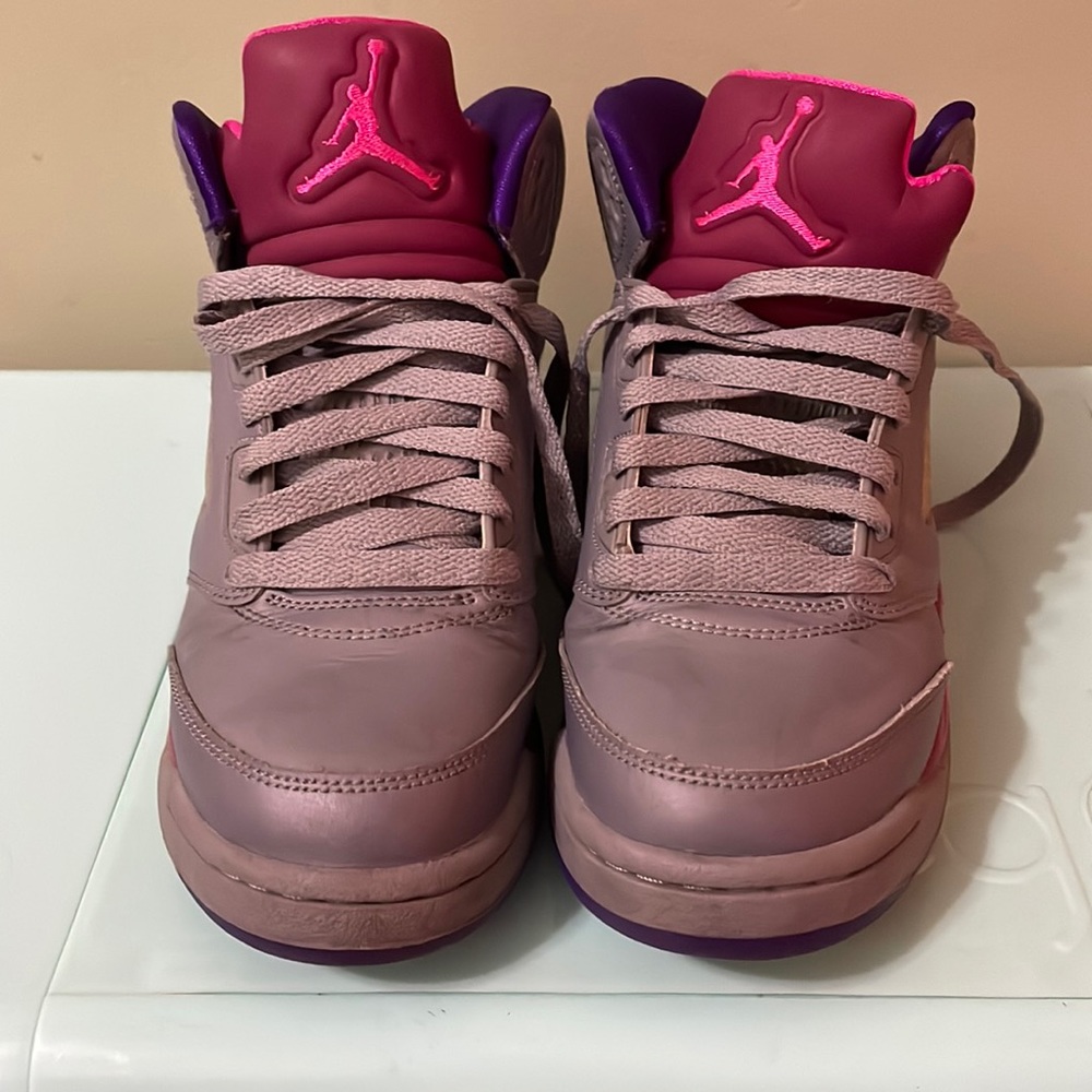 Jordan 5 Retro
Cement Grey Pink (GS)